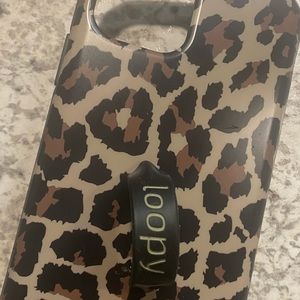 iPhone 11 Cheetah Loopy case